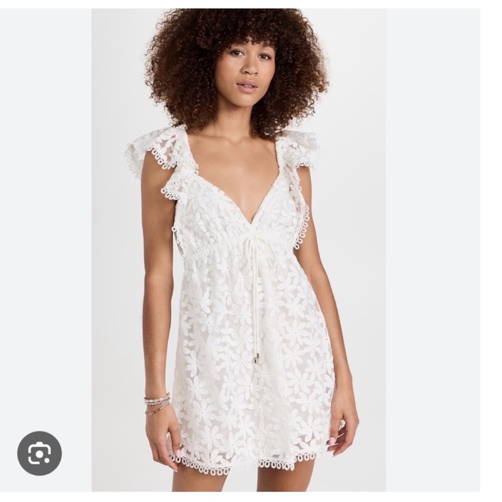 Lost + Wander White Floral Lace Mini Dress V-Neck Ruffle Open Back Size‎ L